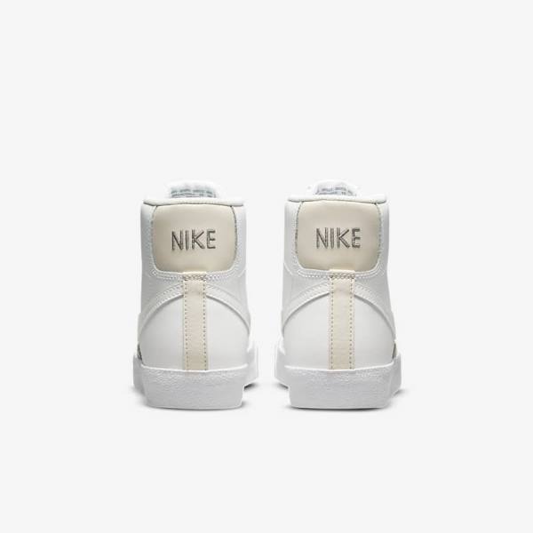 Scarpe Da Basket Bambino Nike Blazer Mid 77 Older Bianche Marroni Chiaro Bianche | NK089HBF