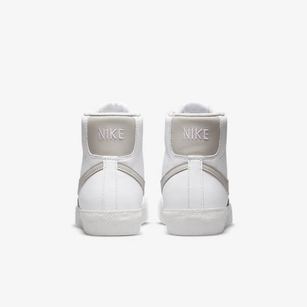 Scarpe Da Basket Bambino Nike Blazer Mid 77 SE Older Bianche Beige Chiaro | NK657IEW