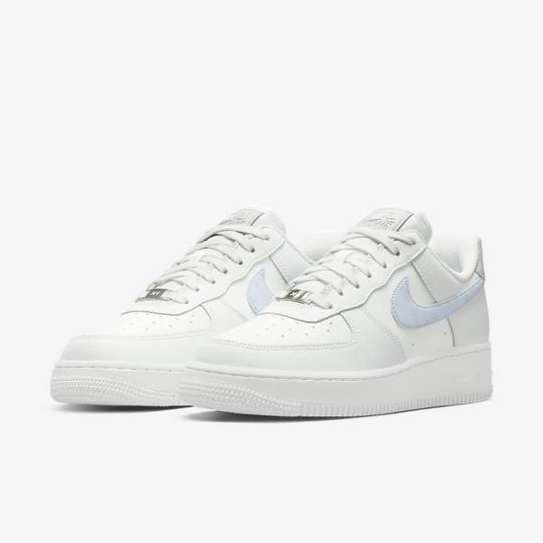 Scarpe Da Ginnastica Donna Nike Air Force 1 07 Bianche Metal Argento Blu Chiaro | NK369JIU