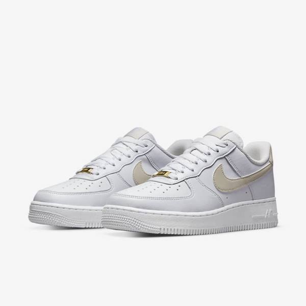 Scarpe Da Ginnastica Donna Nike Air Force 1 07 Next Nature Bianche Metal Oro Marroni Chiaro | NK560ZBY