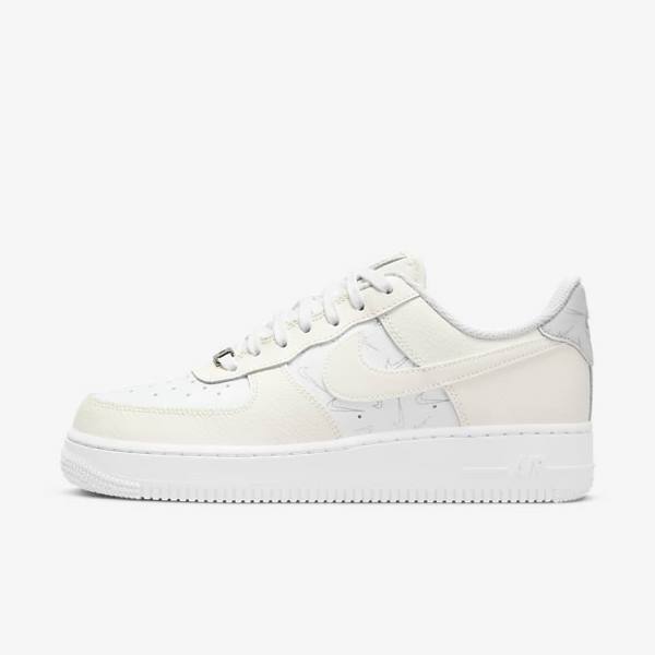 Scarpe Da Ginnastica Donna Nike Air Force 1 07 Bianche Platino | NK634ANU