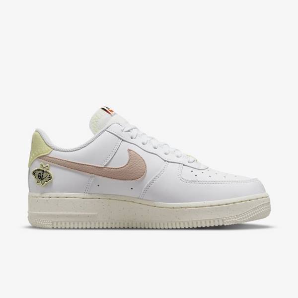 Scarpe Da Ginnastica Donna Nike Air Force 1 07 SE Bianche Blu Rosa | NK841ZRT