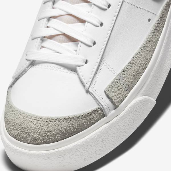 Scarpe Da Ginnastica Donna Nike Blazer Low Platform Bianche | NK420XAI