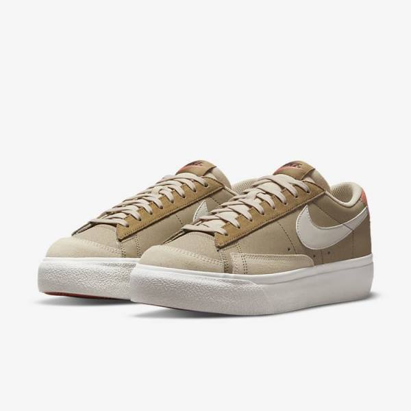 Scarpe Da Ginnastica Donna Nike Blazer Low Platform SP Khaki Beige Chiaro | NK968HZC