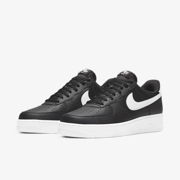 Scarpe Da Ginnastica Uomo Nike Air Force 1 07 Nere Bianche | NK326JVZ