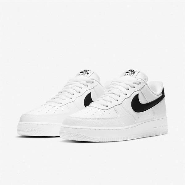 Scarpe Da Ginnastica Uomo Nike Air Force 1 07 Bianche Nere | NK804COZ