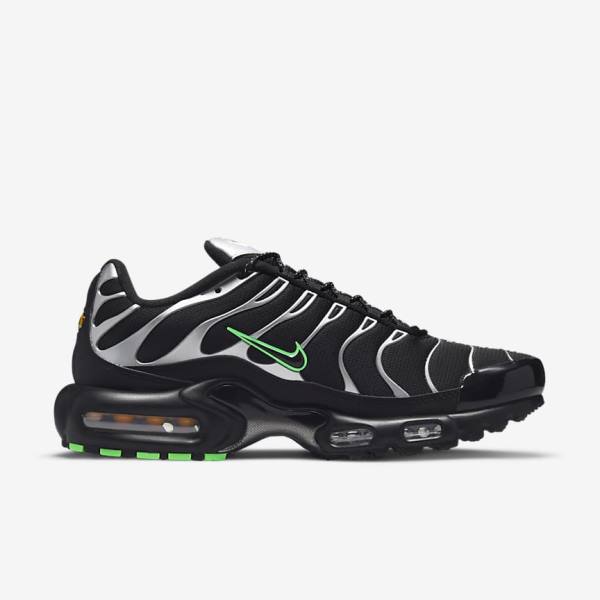 Scarpe Da Ginnastica Uomo Nike Air Max Plus Nere Verdi Metal Argento Nere | NK716KDS