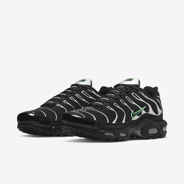 Scarpe Da Ginnastica Uomo Nike Air Max Plus Nere Verdi Metal Argento Nere | NK716KDS