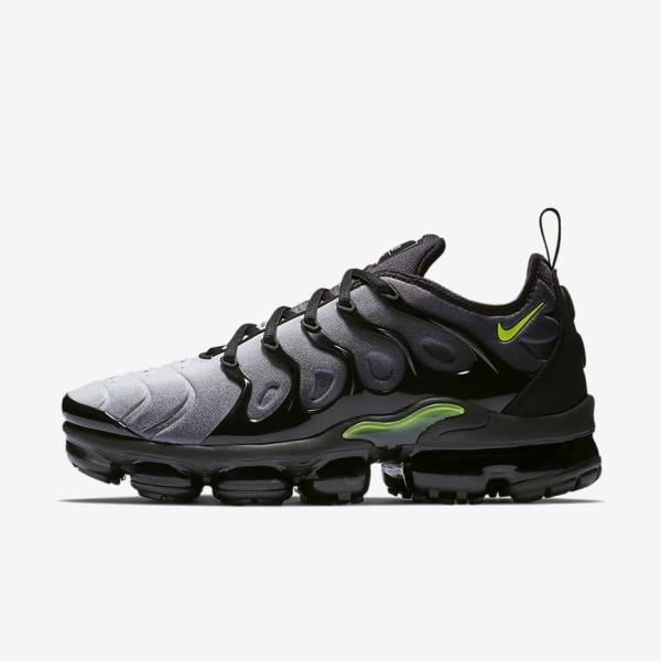 Scarpe Da Ginnastica Uomo Nike Air VaporMax Plus Nere Bianche | NK374SEF