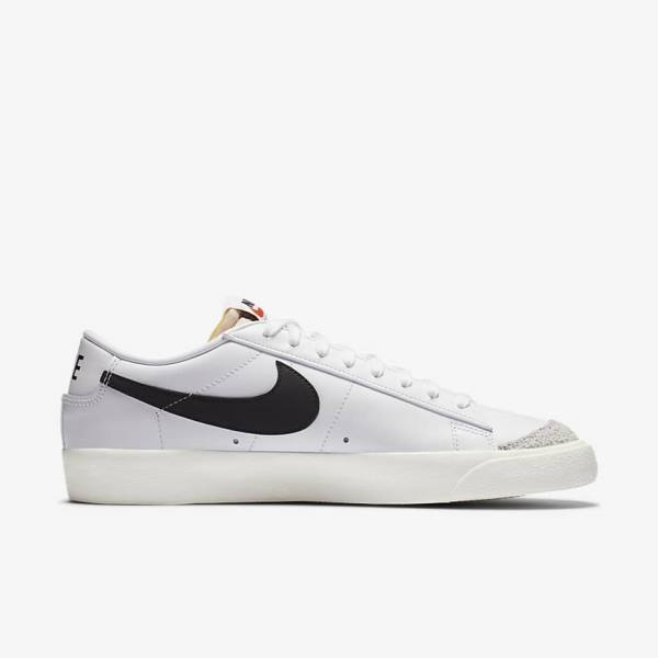 Scarpe Da Ginnastica Uomo Nike Blazer Low 77 Vintage Bianche Nere | NK046LGA