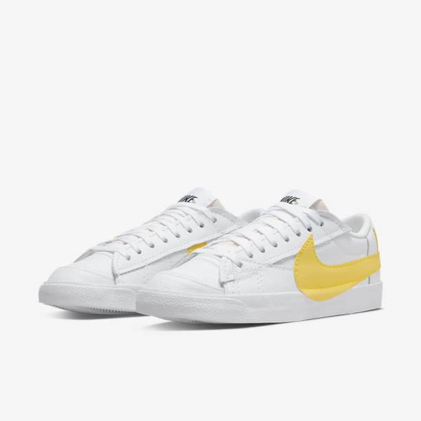 Scarpe Da Ginnastica Uomo Nike Blazer Low Jumbo Bianche Nere Arancioni | NK512RND