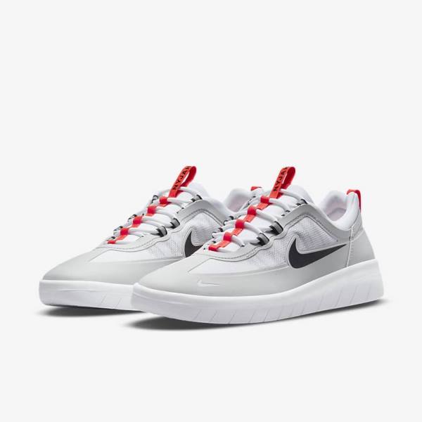 Scarpe da Skate Uomo Nike SB Nyjah Free 2 Grigie Bianche Rosse Chiaro Nere | NK510UDW