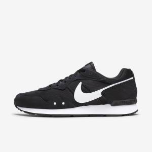 Scarpe Da Ginnastica Uomo Nike Venture Runner Nere Bianche | NK160TDX